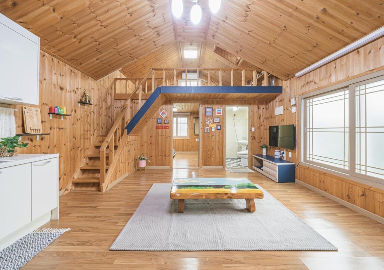 Jeju Haepoomdal Pension Exterior foto